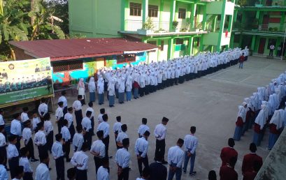 Kegiatan apel pagi Sekaligus pembukaan Ujian Pertengahan Semester (PTS)